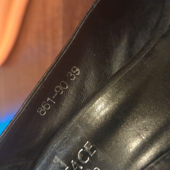 Gianni Versace couture black peek-a-boo cowhide heels - Picture 6 of 6